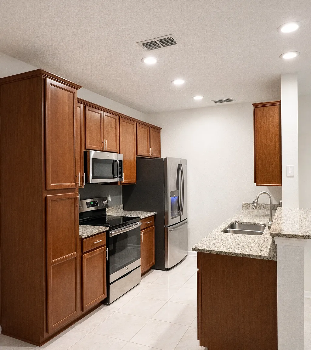 3 bed, 2.5 bath, 1344 sqft, $1,950 — Photo 3