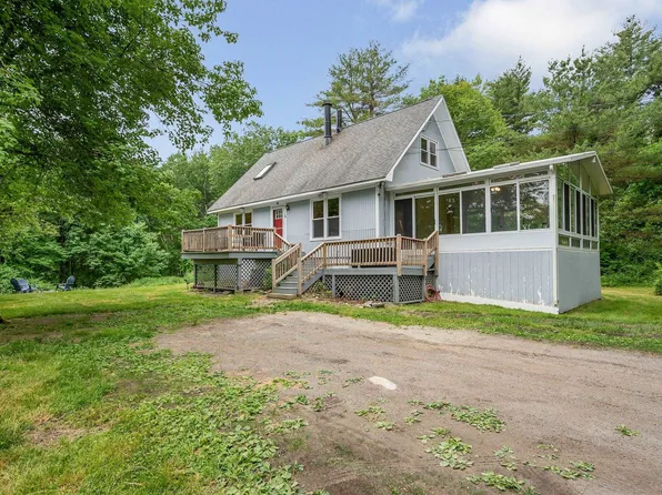 34 Stonehenge Road, Londonderry, NH 03053