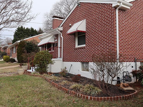2nd image of 4532 Oakdale Dr