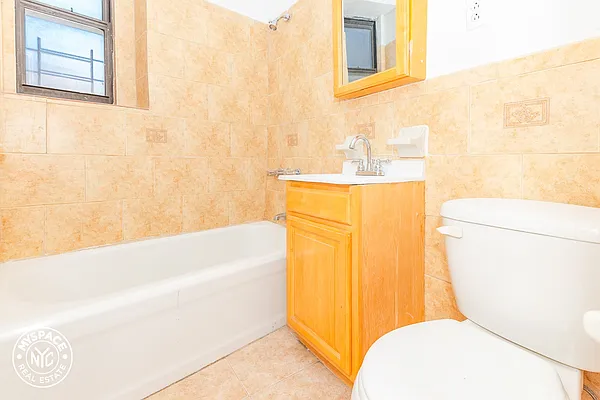 Rented by MySpaceNYC | media 23