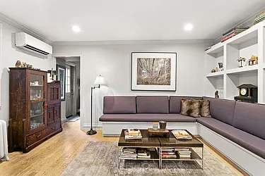 Rented by AAU Real Estate Advisors