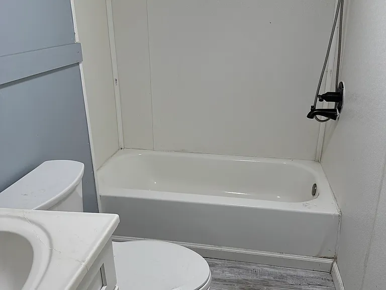 800 Denton Blvd NW #4 — Photo 5