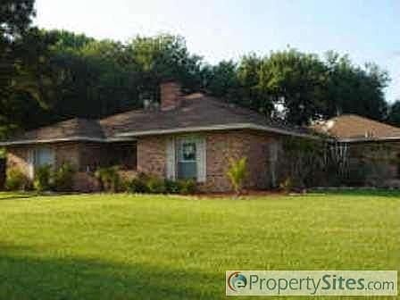 1st image of 113 Bluebonnet Dr