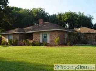 113 Bluebonnet Dr, Bellville, TX 77418