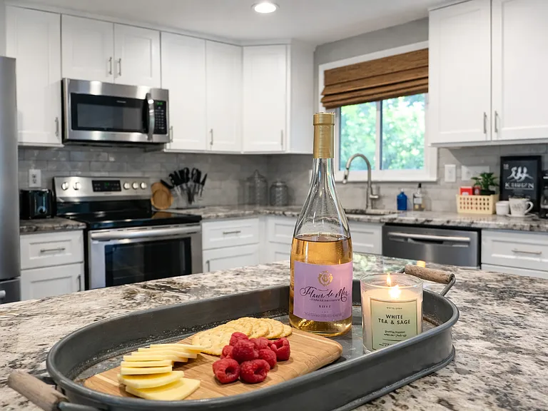 11501 Five Cedars Rd — Photo 15