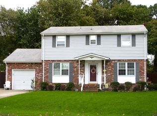 1900 Smith Farm Cir, Virginia Beach, VA 23455