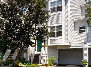 1309 Grandview Ct, Whippany, NJ 07981