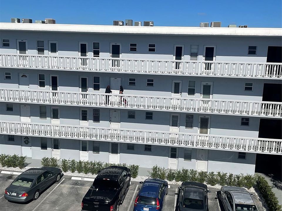 1st image of 604 NE 2nd Street #231