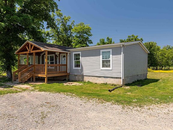 3rd image of 18057 Dwina Rd