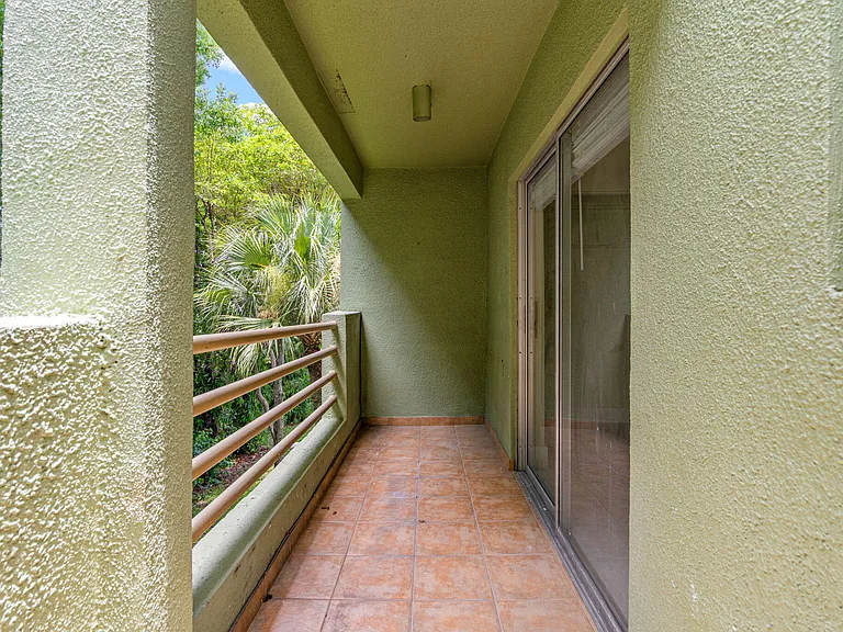 11099 NW 7th St — Photo 32