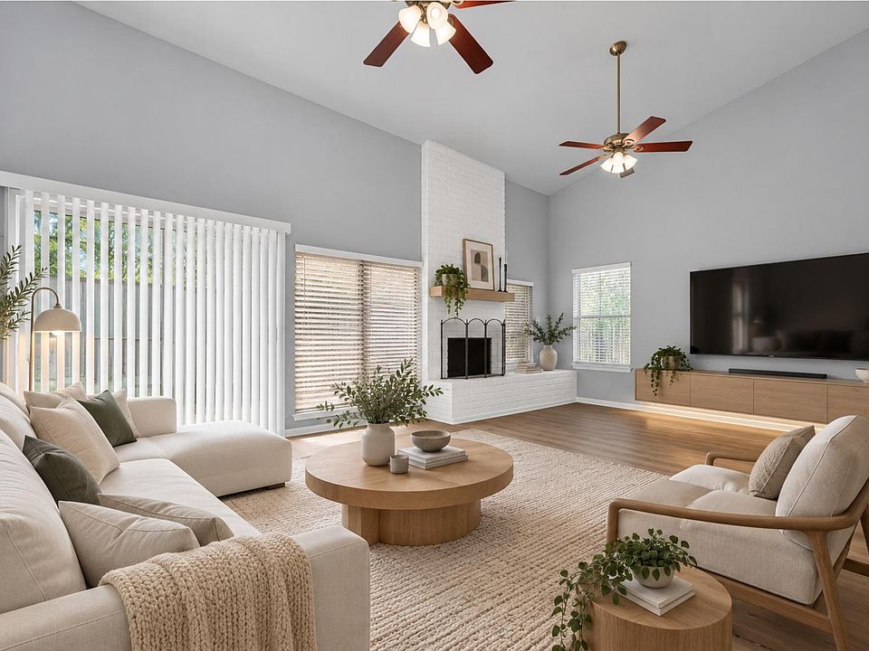 1st image of 880 Tully Rd APT 44