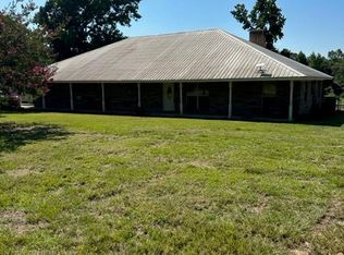 184 Jessie Wallace Rd, Jayess, MS 39641