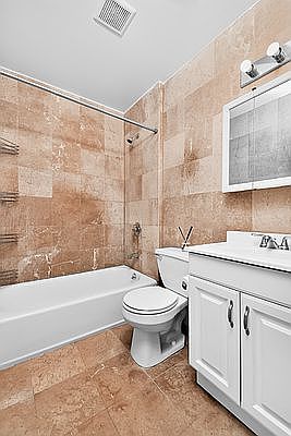 4th image of 1143 45th Ave APT 2F