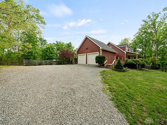 4th image of 1393 Dutch Thomas Rd