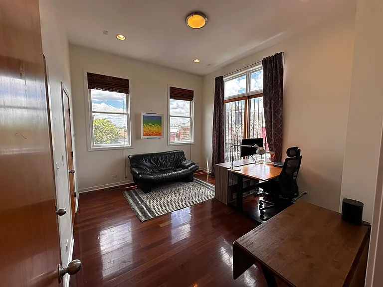 1516 W 19th St #3 — Photo 16