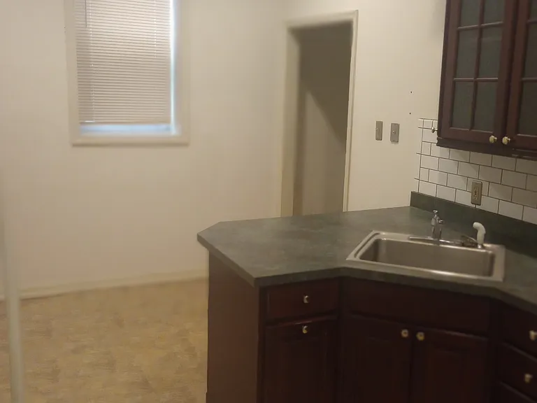 75 N Main St #1 — Photo 8