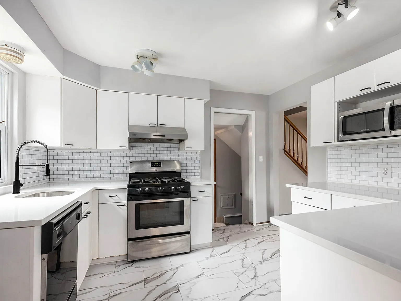 4772 Marian Ave — Photo 4
