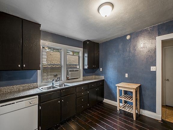 4th image of 321 E Coatsville Ave