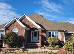 12 Magnolia Dr, Salem, MO 65560