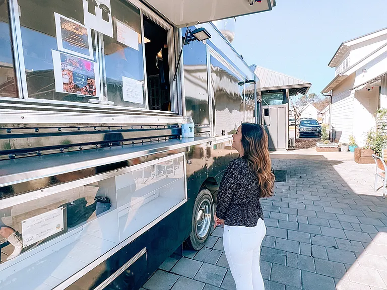 Sword and Skillet Food Truck