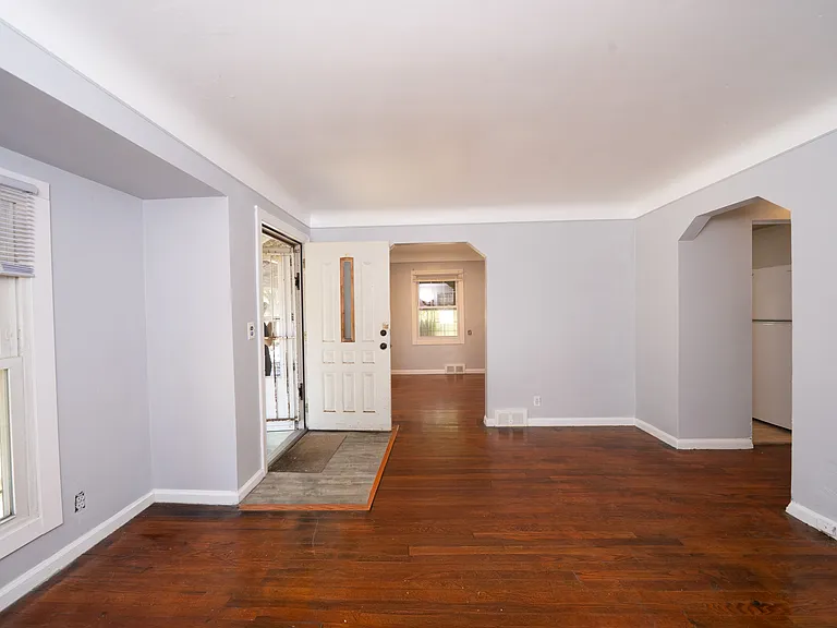 12105 Evergreen Ave — Photo 10