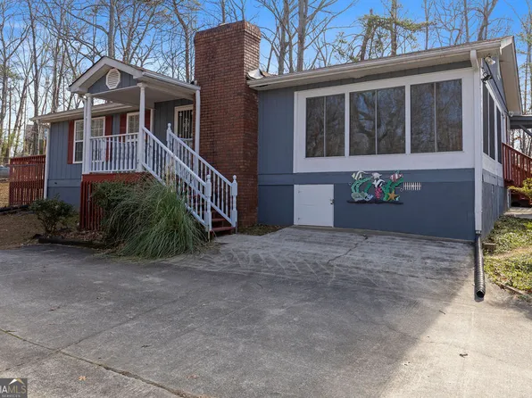 6449 Paradise Point Rd, Flowery Branch, GA 30542