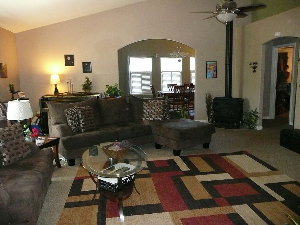 1st image of 306 Canyon Creek Dr