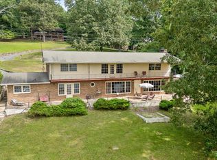 1383 Osage Dr, Soddy Daisy, TN 37379