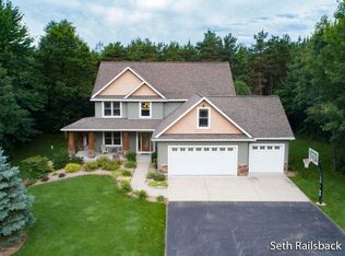 9475 Lake Gerald Dr NE, Sparta, MI 49345