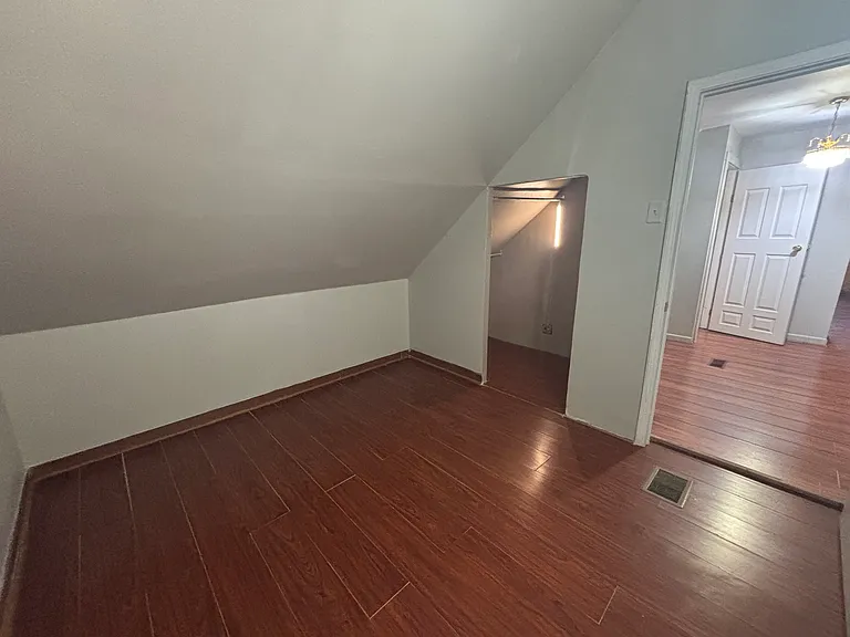 2049 N Kilpatrick Ave — Photo 7