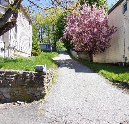3rd image of 30 New Hampshire St