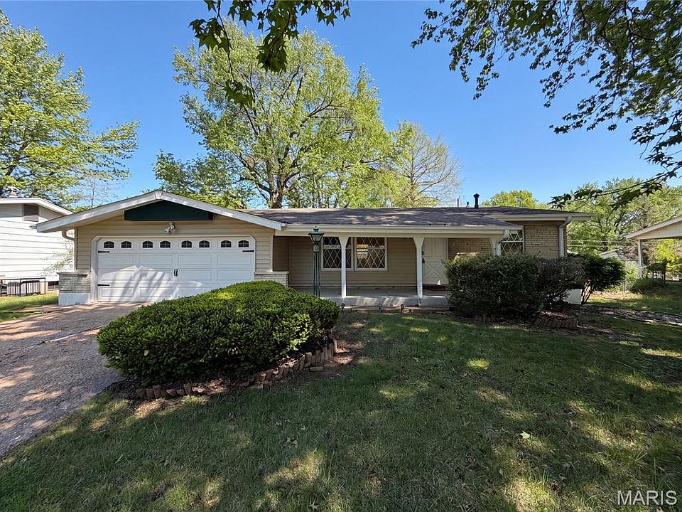 1st image of 1321 Petite Dr