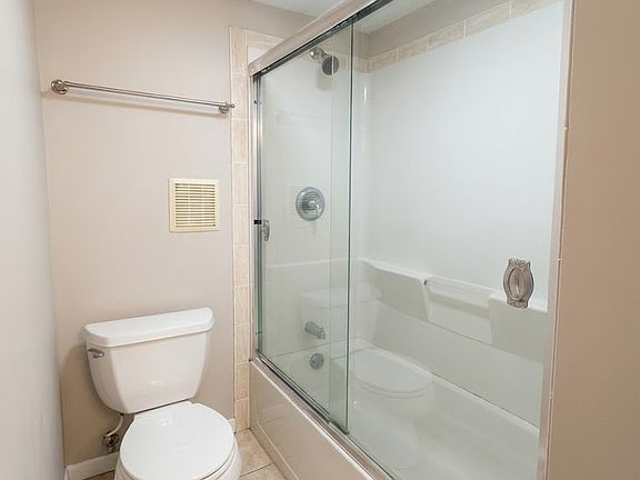 5th image of 956 1/2 S Lincoln St
