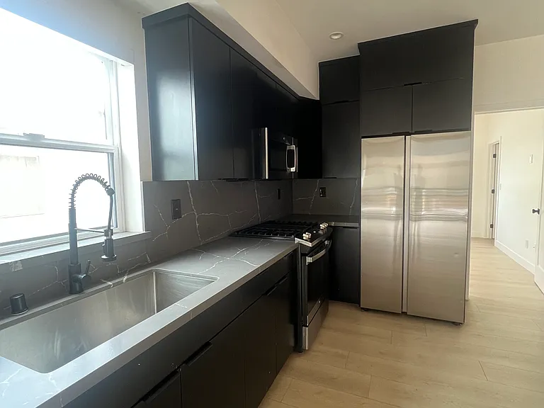 6006 Comey Ave — Photo 12