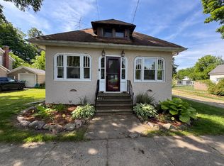 209 W Holcomb St, Athens, MI 49011