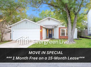 8734 Shallow Ridge Dr, San Antonio, TX 78239