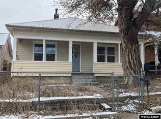 812 W Cedar St, Rawlins, WY 82301