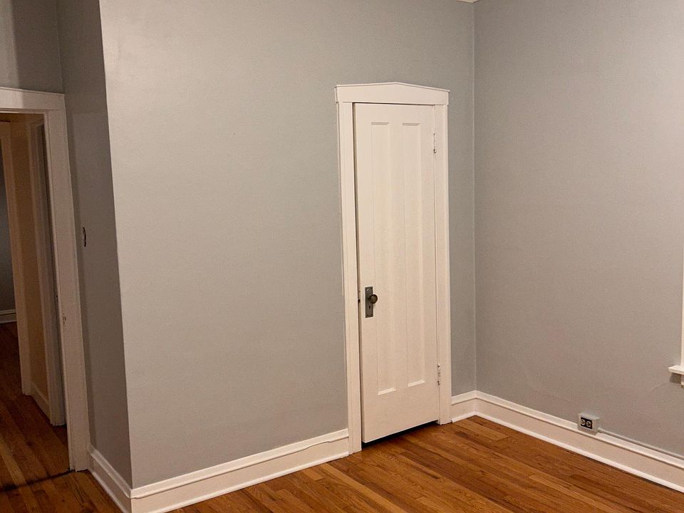 1st image of 4825 Wright Ter APT 2