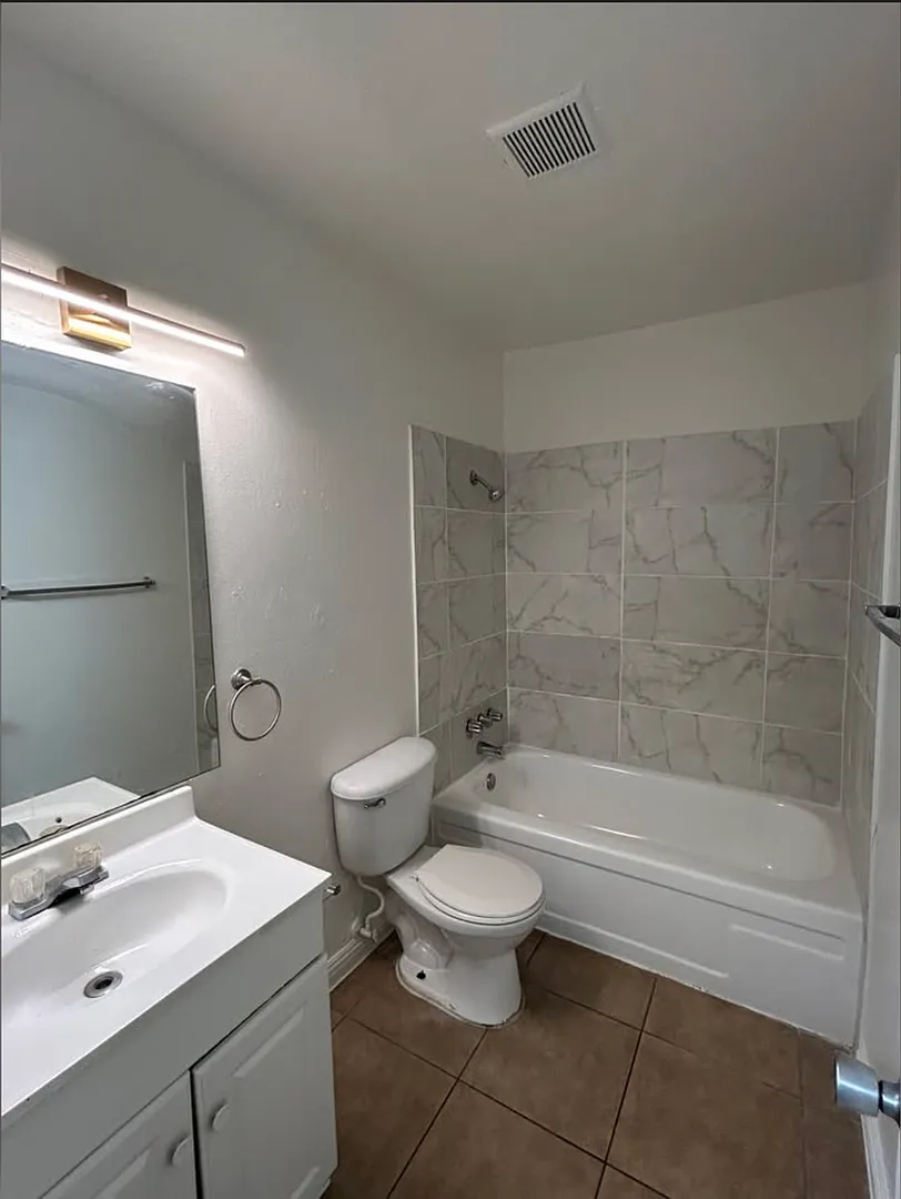 3791 Hazelwood St — Photo 1