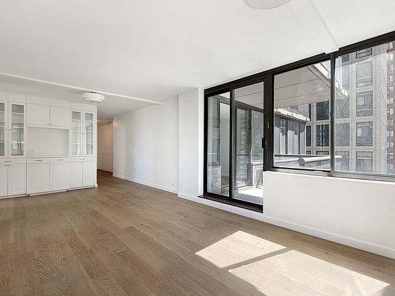 3rd image of 62 W 62nd St APT 18A