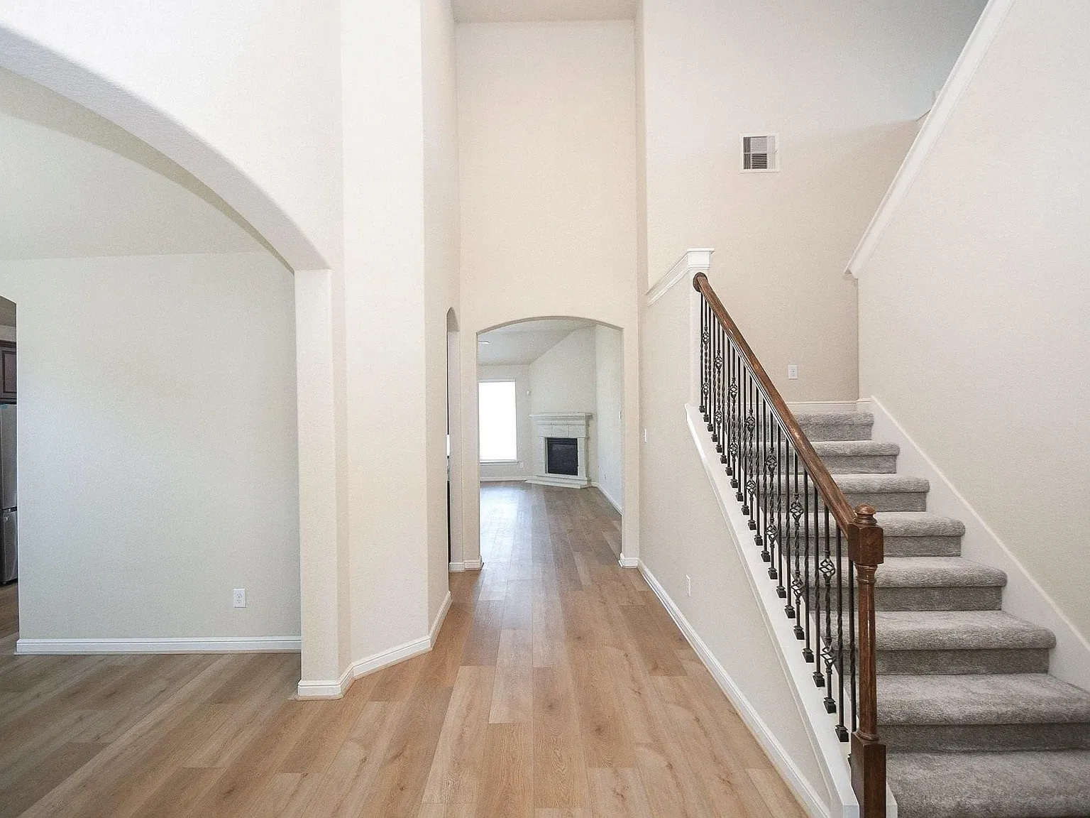 4 bed, 4.0 bath, 2797 sqft, $2,795 — Photo 4