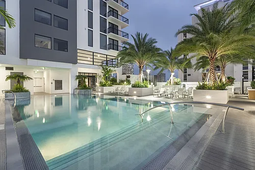 Maizon Brickell Photo 1
