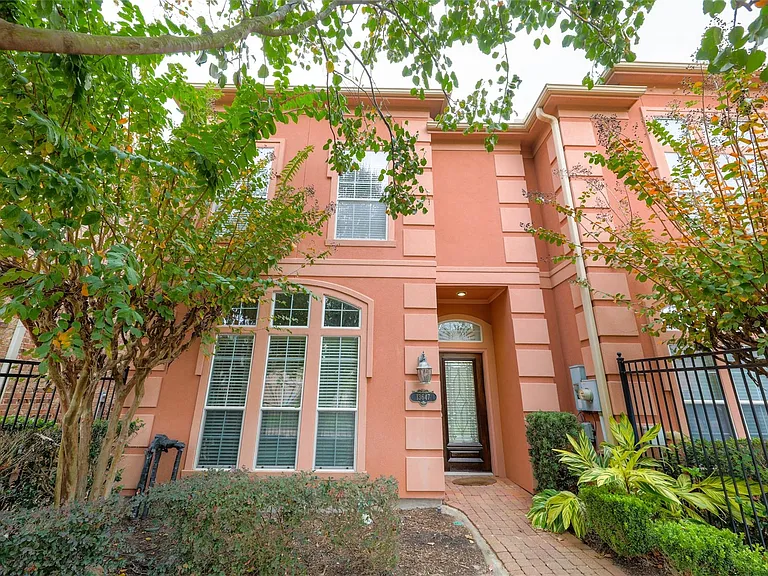 13647 Brookbluff Ln — Photo 3