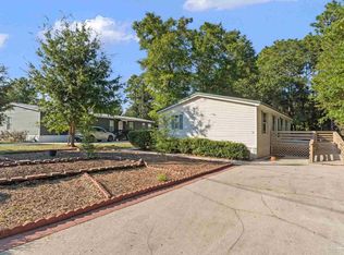 1844 Suavez Cir, Lillian, AL 36549