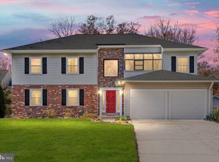 1714 Irvin St, Vienna, VA 22182