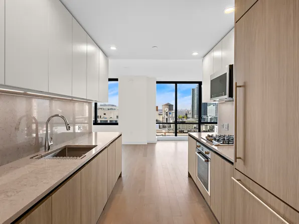 151 Bay St #2101, Jersey City, NJ 07302