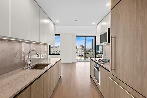 151 Bay St #2101 Photo 1