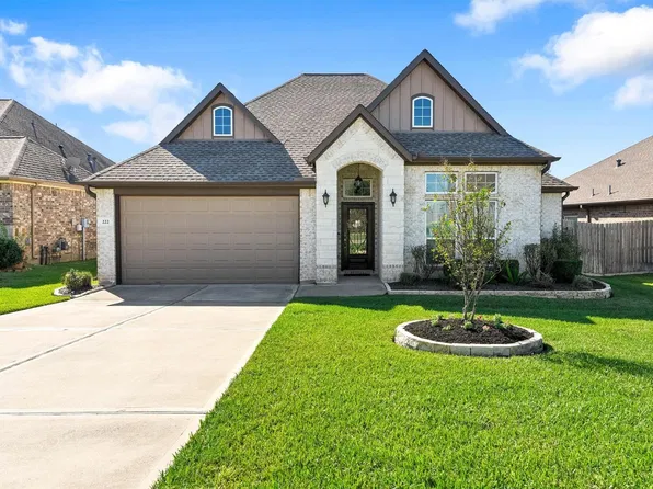 222 Racetrack Ln, Montgomery, TX 77356