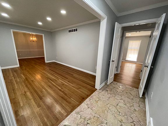 3rd image of 379 McElroy Rd