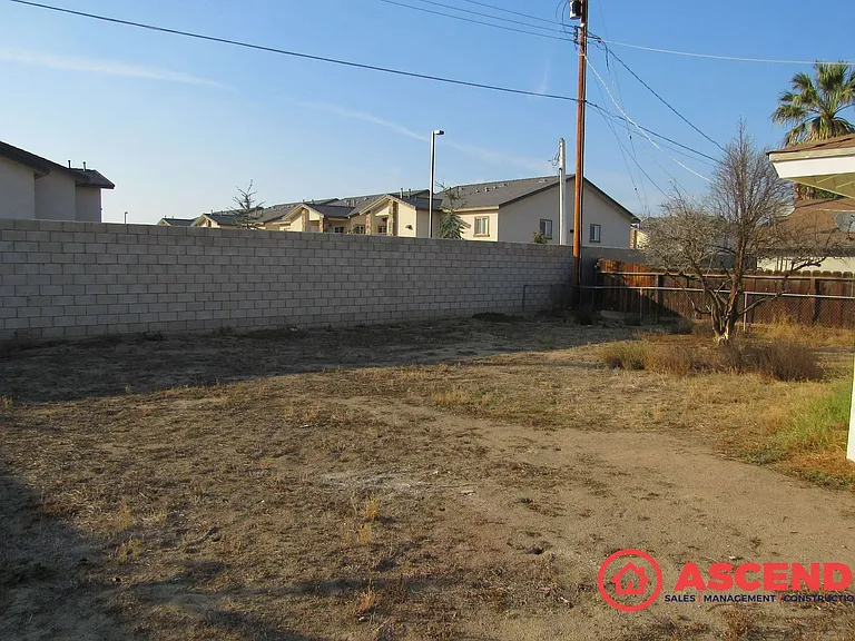 2623 Van Buren Pl — Photo 17